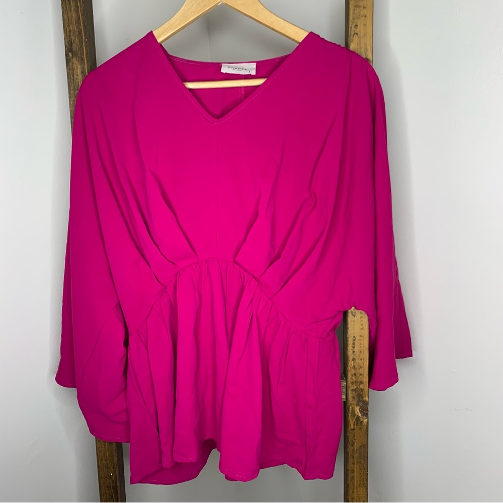 Andree by Unit Women's Pink V-Neck Top L